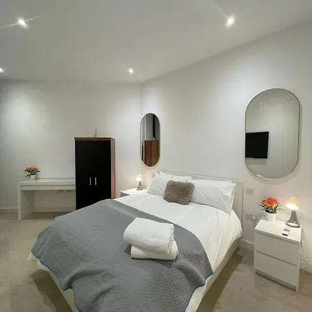 Stylish London 2Bedroom Apartment